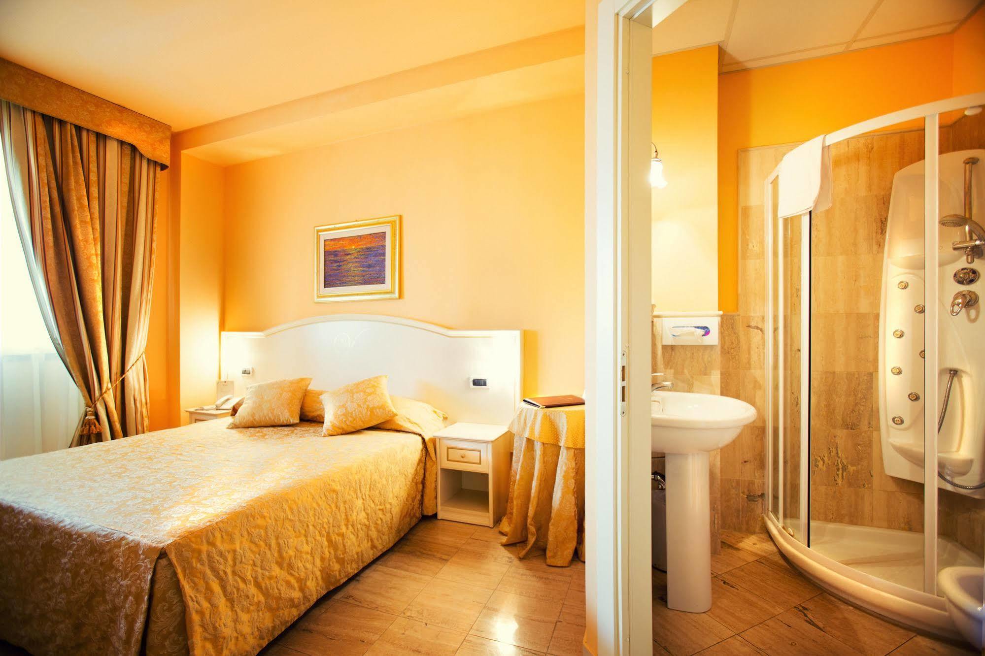 Hotel Vedute Fucecchio Exterior photo